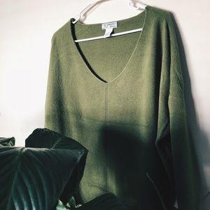 Oversized Green Sweater✨